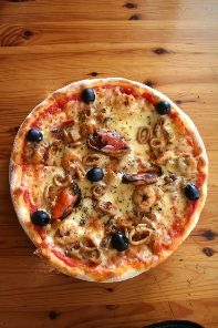 Is A Pizza Really a Pizza Without Tomato? Is A Pizza Really a Pizza Without Tomato?